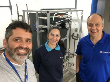 Colaborador da Água de Ivoti visita unidade da CORSAN para conhecer operação de geradores de hipoclorito de sódio